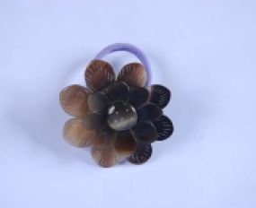 Cột Tóc Sừng 16