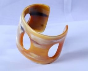 Vòng Tay Sừng Trâu 10