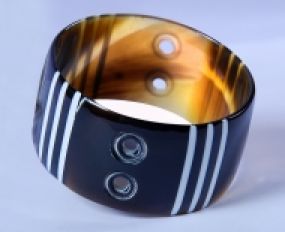 Vòng Tay Sừng Trâu 16