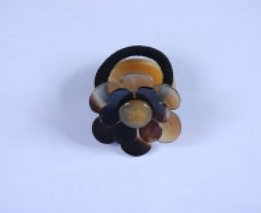 Cột Tóc Sừng 10