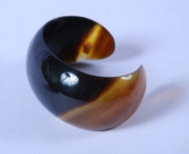 Vòng Tay Sừng Trâu 64